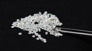 Melee diamonds - small, sparkling stones that enhance the brilliance of fine jewelry with their delicate size and elegance. 