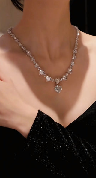 Crystal Heartshine Necklace - Azzallure