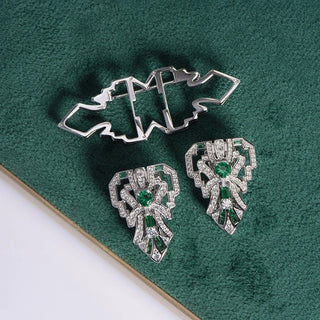 Imperial Emerald Brooch UAE – Crafted in 925 sterling silver with a bold 23 x 51 mm green lab-created sapphire, accented with radiant white lab sapphires.