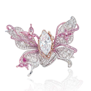 Papillon Pink Ring featuring a delicate butterfly-inspired design with shimmering pink gemstones, showcasing fine craftsmanship and elegant detail.
