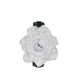 Rosé Eternelle Signature Watch with silver case, sapphire crystal dial, and quartz movement.