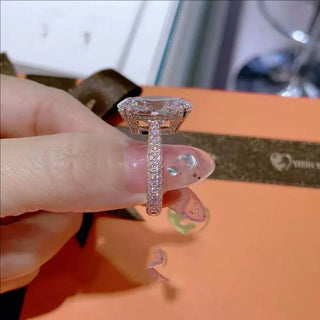 Oval Shape Moissanite Ring
