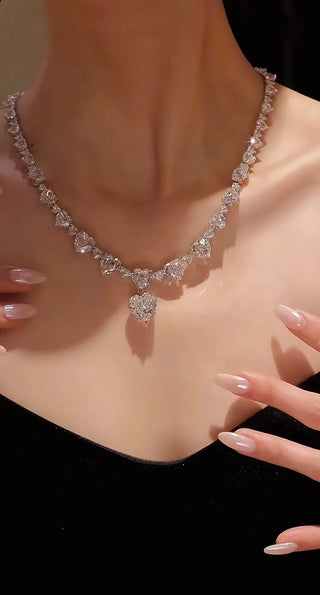 Crystal Heartshine Necklace - Azzallure