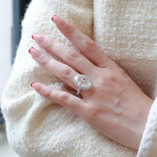 Grandeur Halo Ring