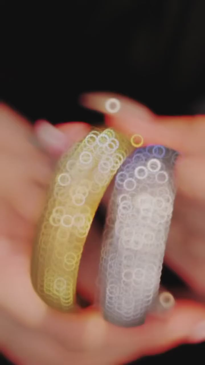 Luna Infinity Bangle - 925 Sterling Silver with Lab-Created Sapphire, Available in Gold or White Finish, 16-20cm