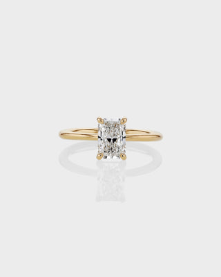 solitaire-radiant-engagement-ring-yellow-gold-sarah-and-sebastian